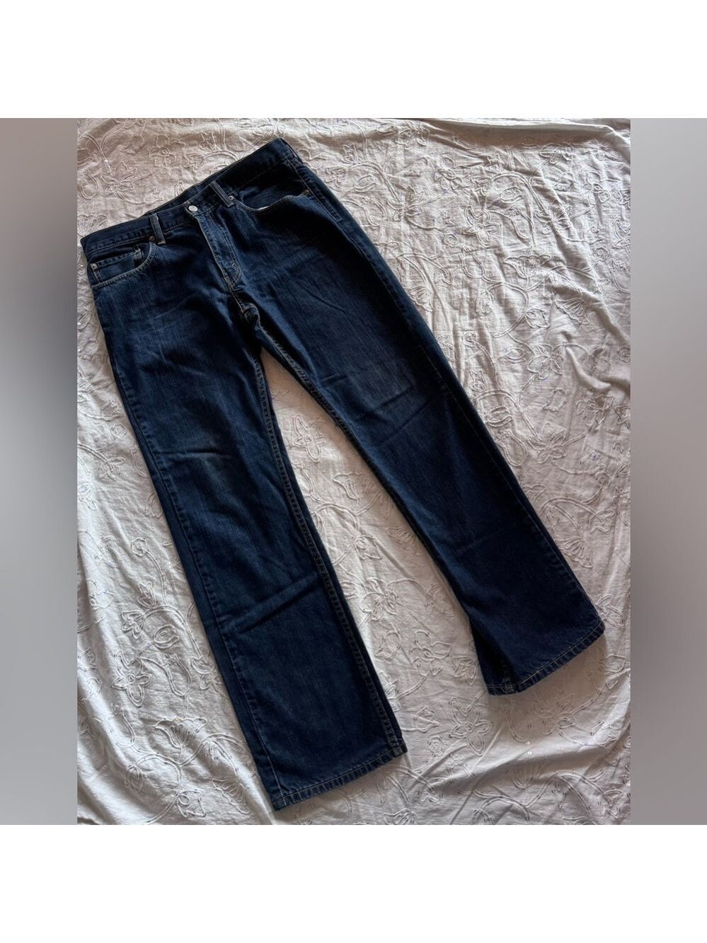 Levi’s 559 Relaxed Straight Jeans – Size 34 x 32 – Dark Wash